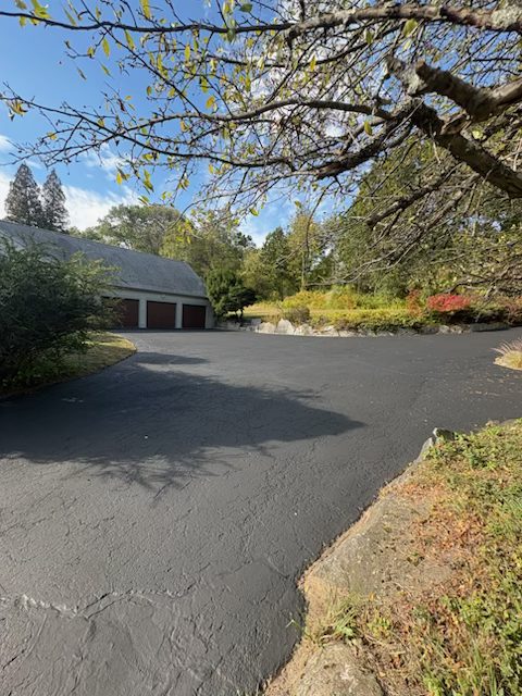 Same driveway after sealcoating